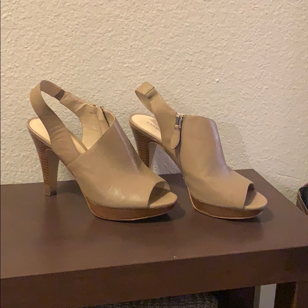 Tan heels